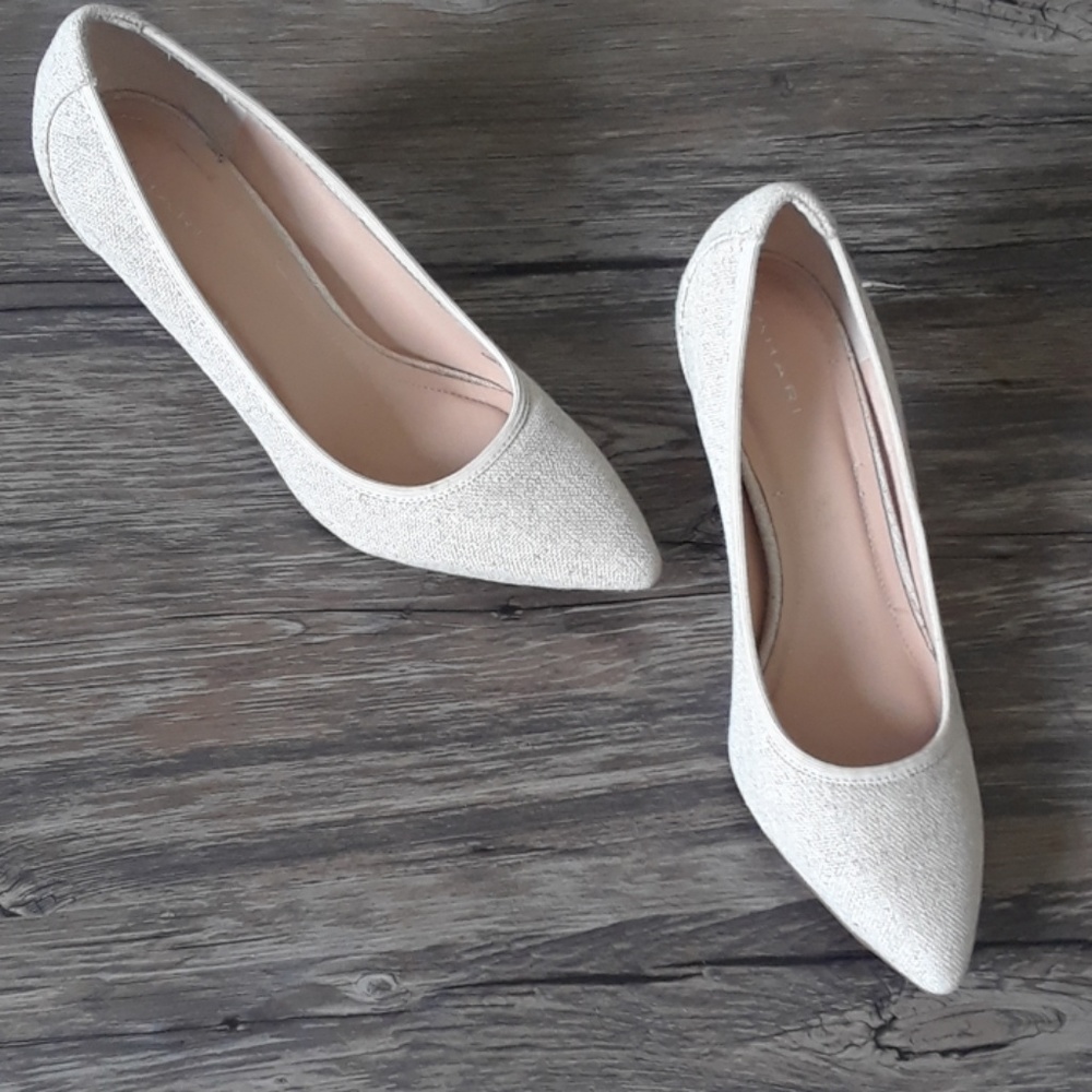 TAHARI SHOES   size  9.5